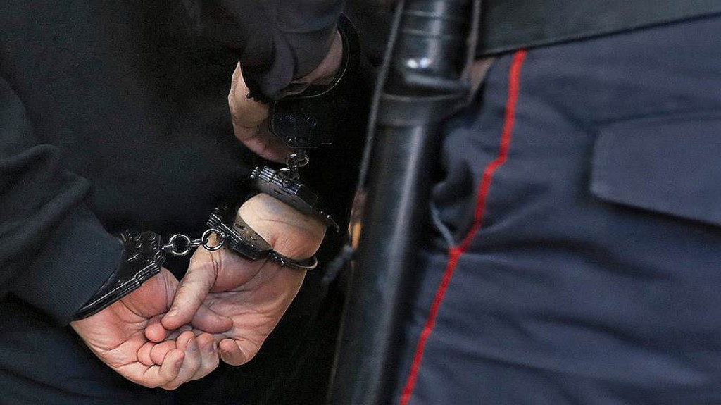 В магазине на Шоссейной вор поживился беконом и сыром с плесенью