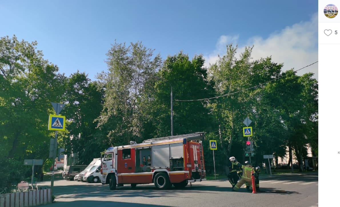 Пожар на Шоссейной. Пожар в автосервисе в Москве сегодня. Пожар в Москве.